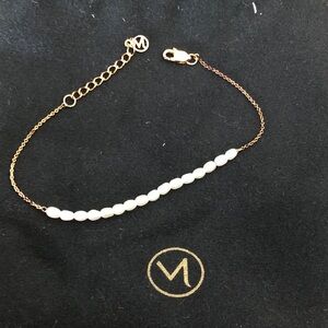 Mejuri Gold Vermeil and pearls chain bracelet